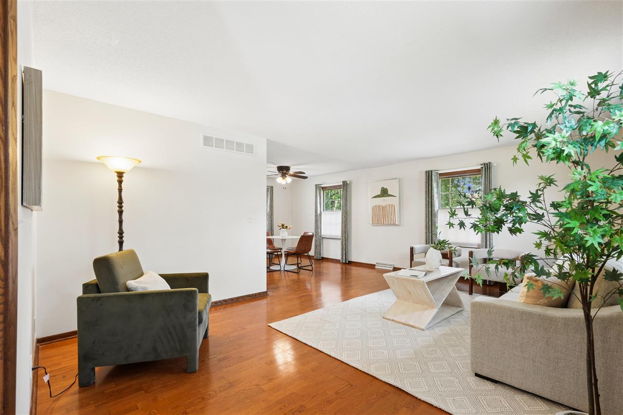 2 Bedford Court Iowa City IA 52317