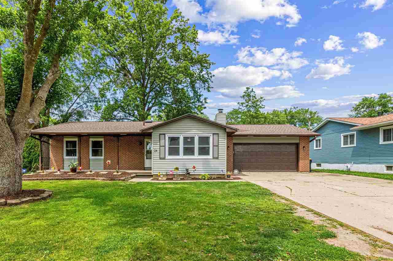 24 Gleason Drive Iowa City IA 52240