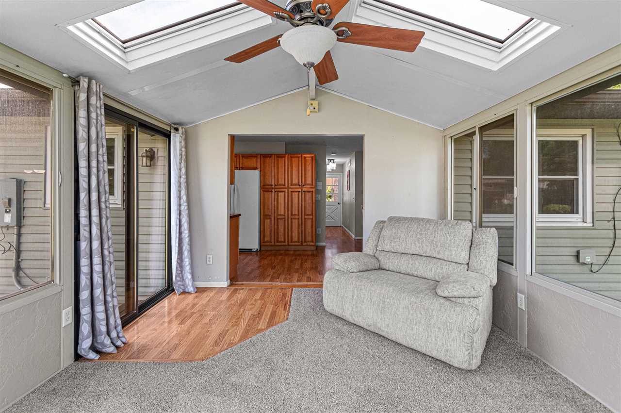 24 Gleason Drive Iowa City IA 52240