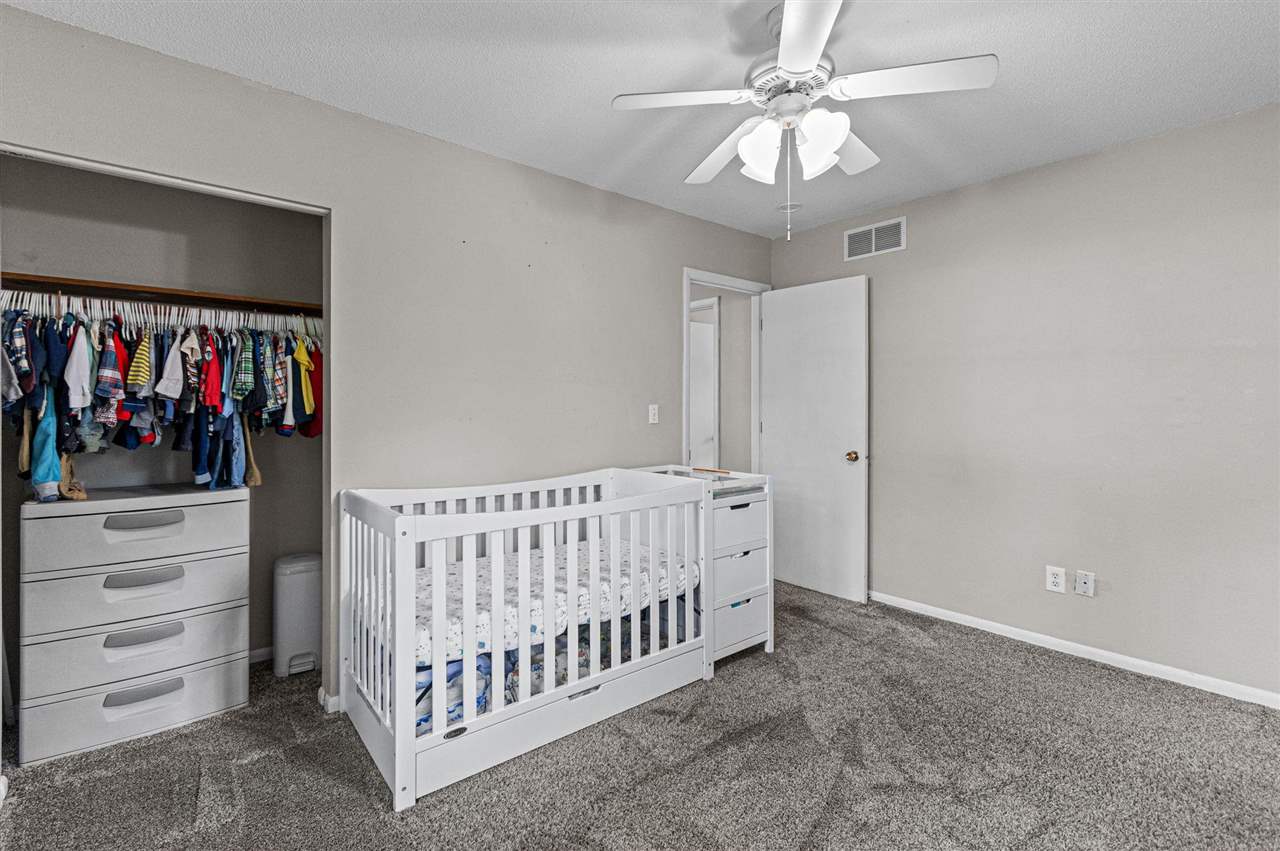 24 Gleason Drive Iowa City IA 52240