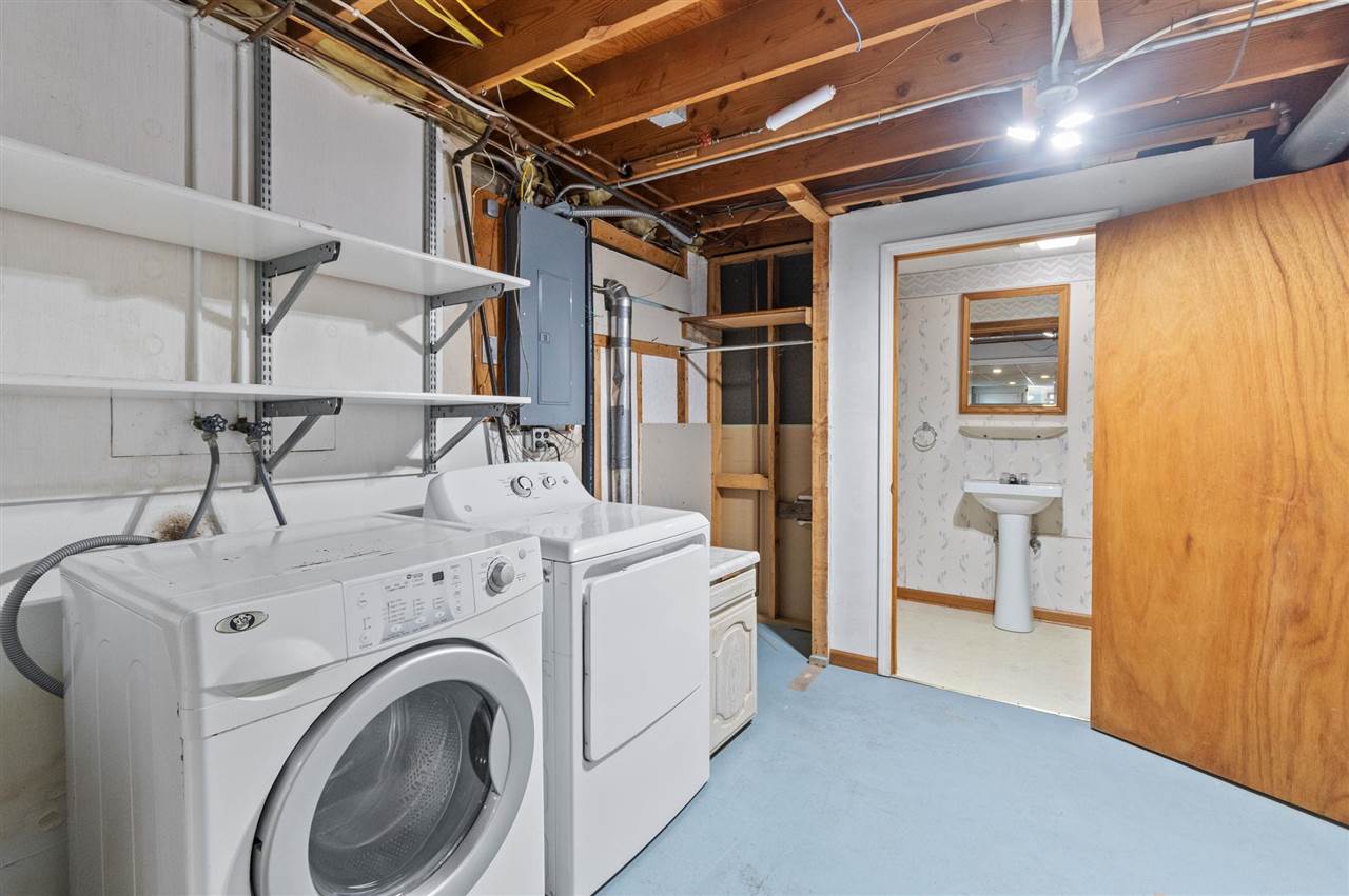 24 Gleason Drive Iowa City IA 52240