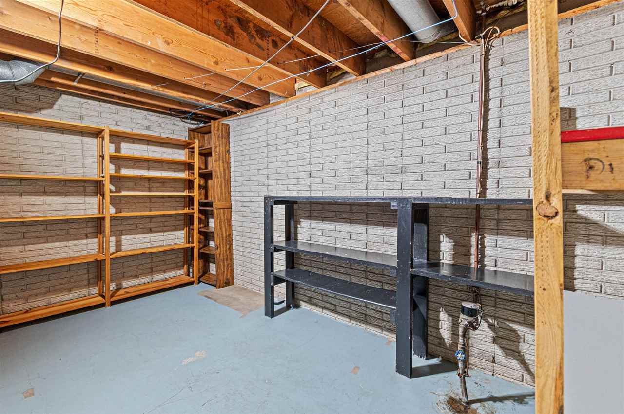 24 Gleason Drive Iowa City IA 52240