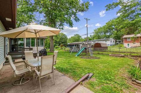 24 Gleason Drive Iowa City IA 52240