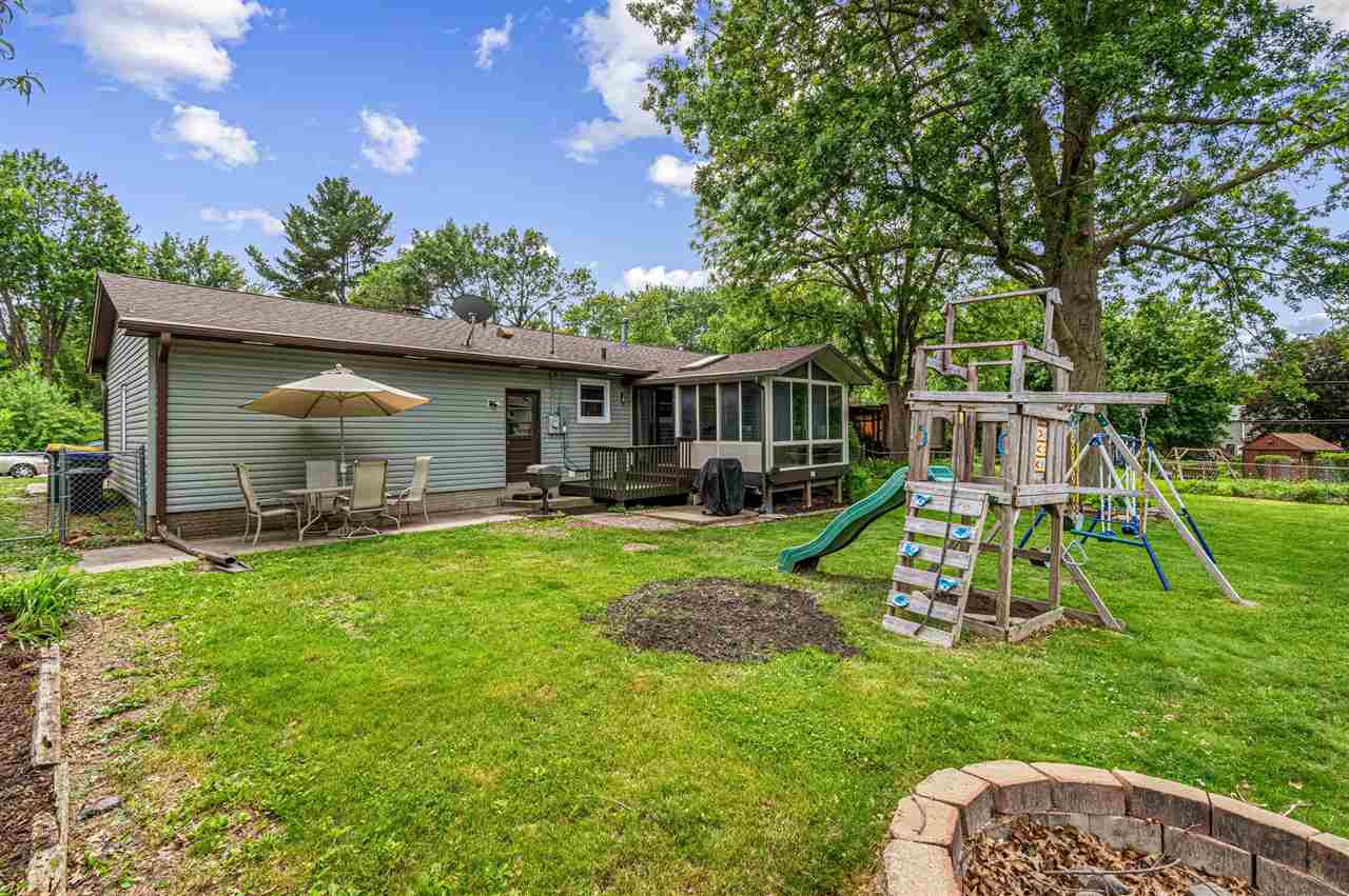 24 Gleason Drive Iowa City IA 52240