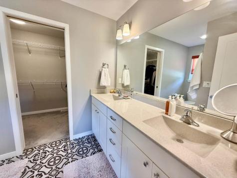 4983 Preston Lane Iowa City IA 52246