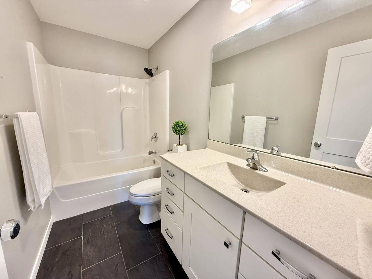 4983 Preston Lane Iowa City IA 52246