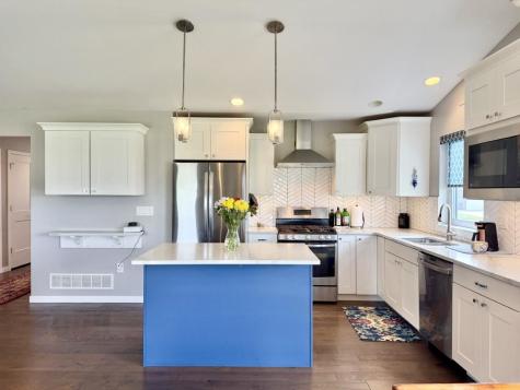 4983 Preston Lane Iowa City IA 52246