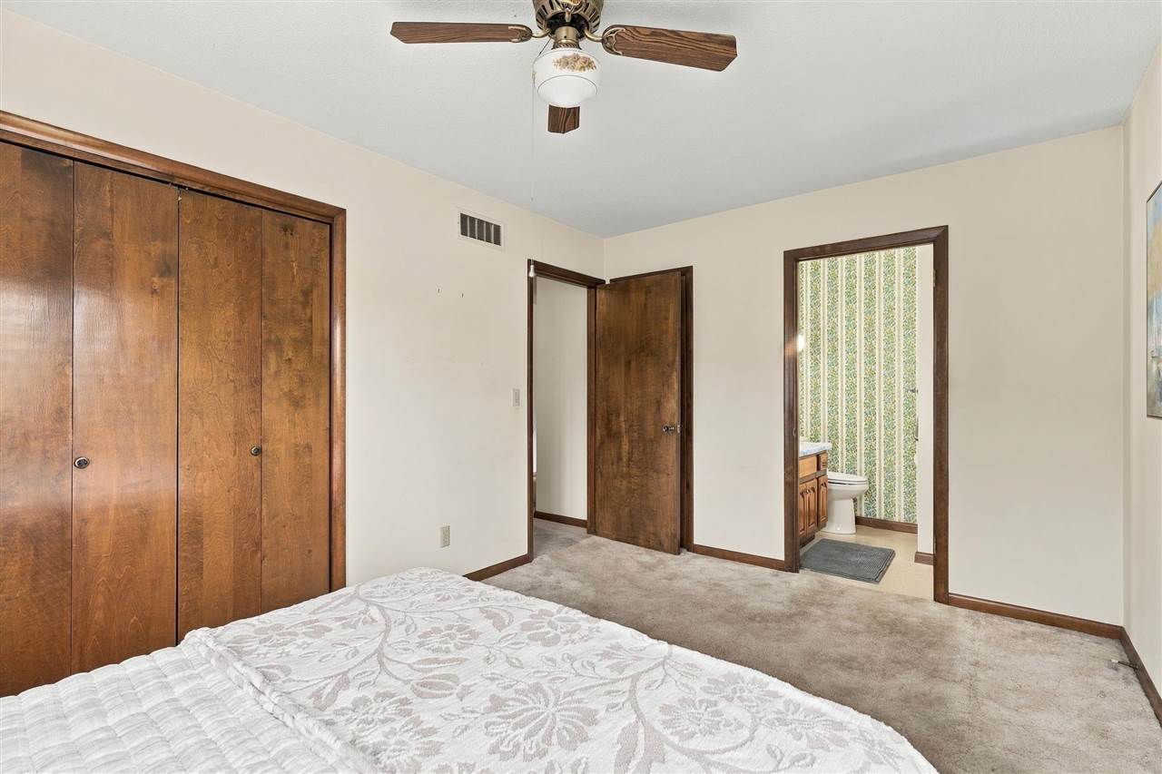 801 M Avenue Kalona IA 52247