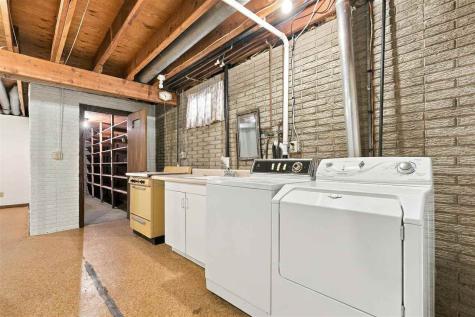 801 M Avenue Kalona IA 52247