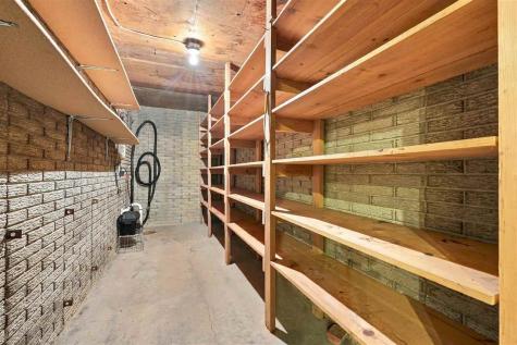 801 M Avenue Kalona IA 52247