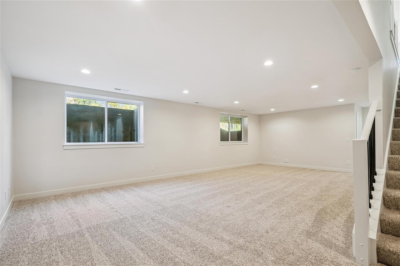 4634 Preston Lane Iowa City IA 52246