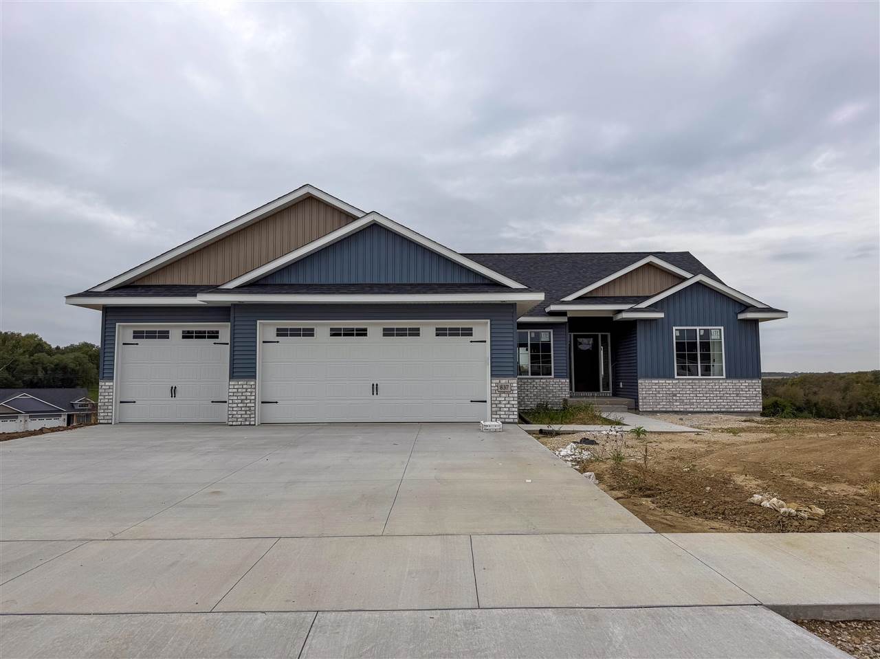 837 Siesta Lane Tiffin IA 52340