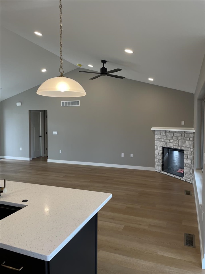 837 Siesta Drive Tiffin IA 52340