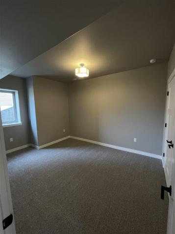 837 Siesta Drive Tiffin IA 52340