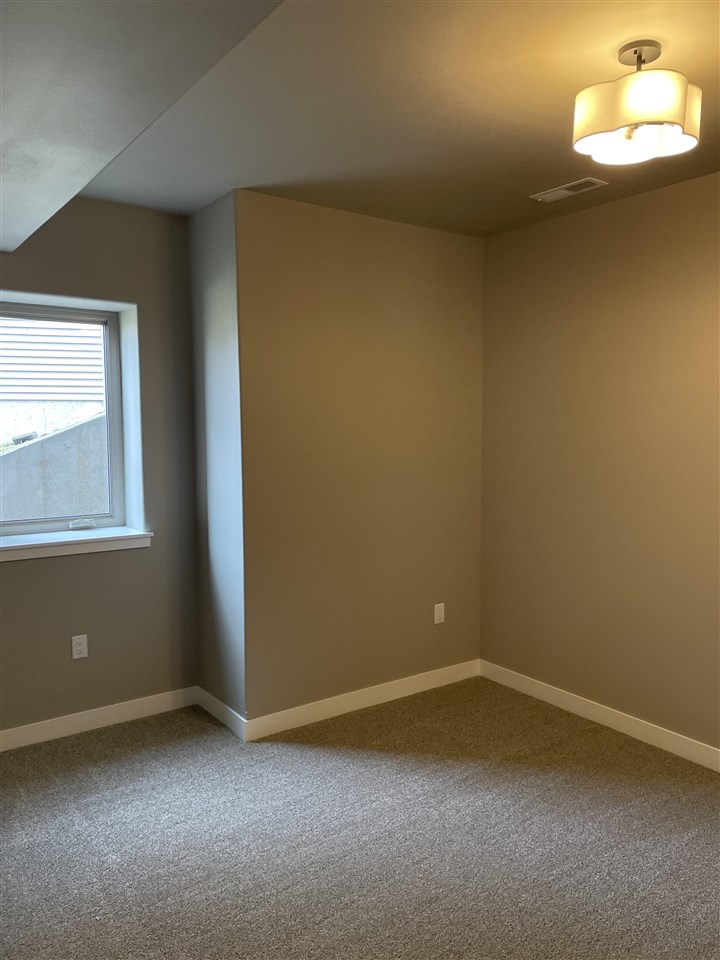837 Siesta Drive Tiffin IA 52340