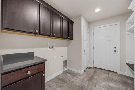 164 Colchester Drive Iowa City IA 52245