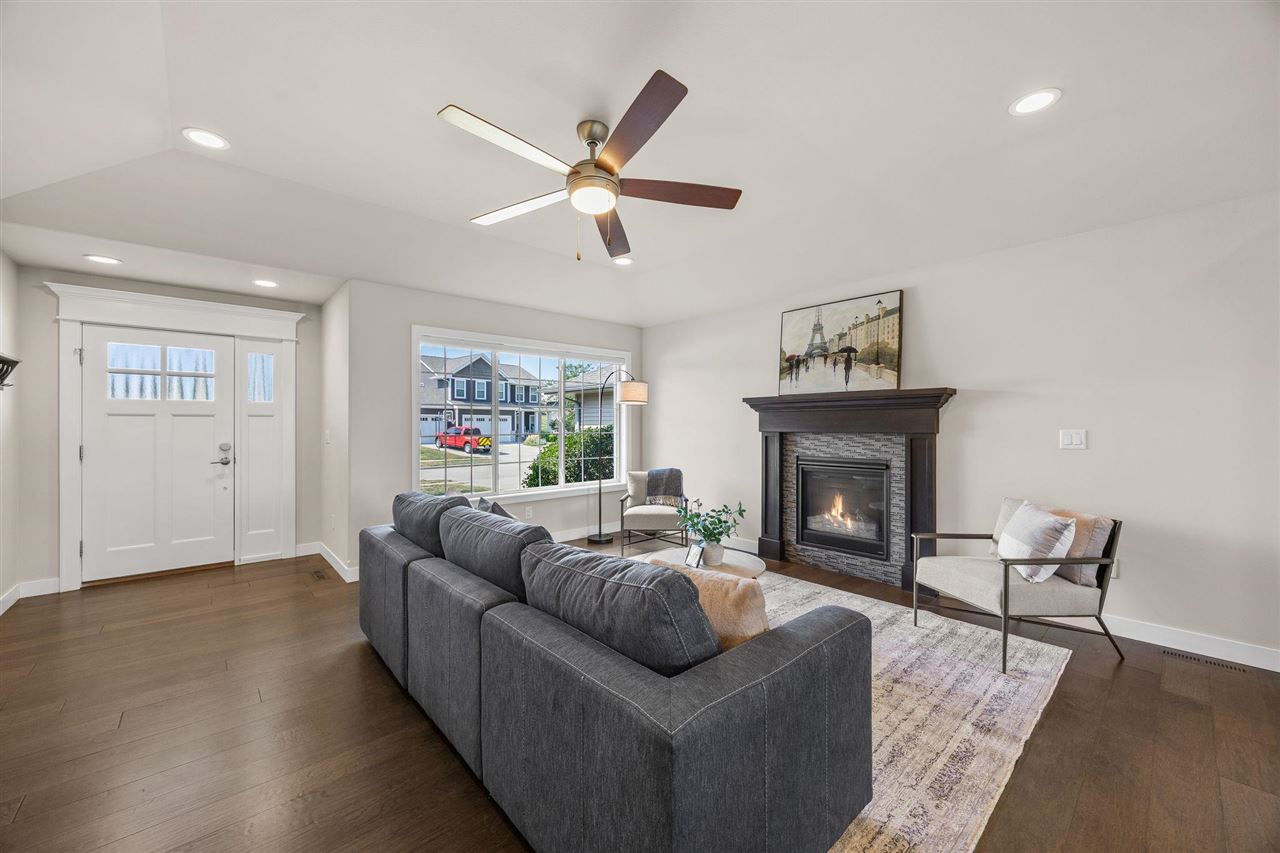 164 Colchester Drive Iowa City IA 52245