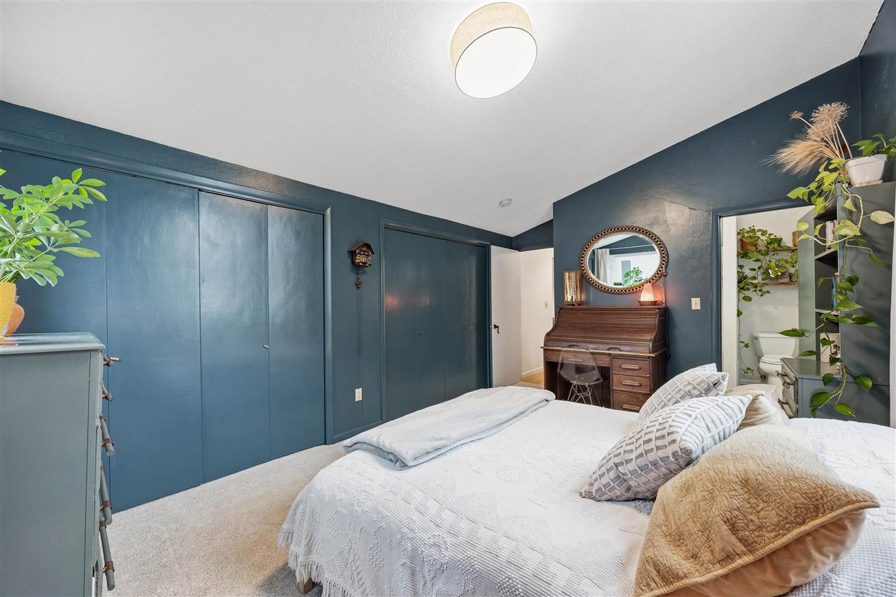 3 Wellesley Way Iowa City IA 52245