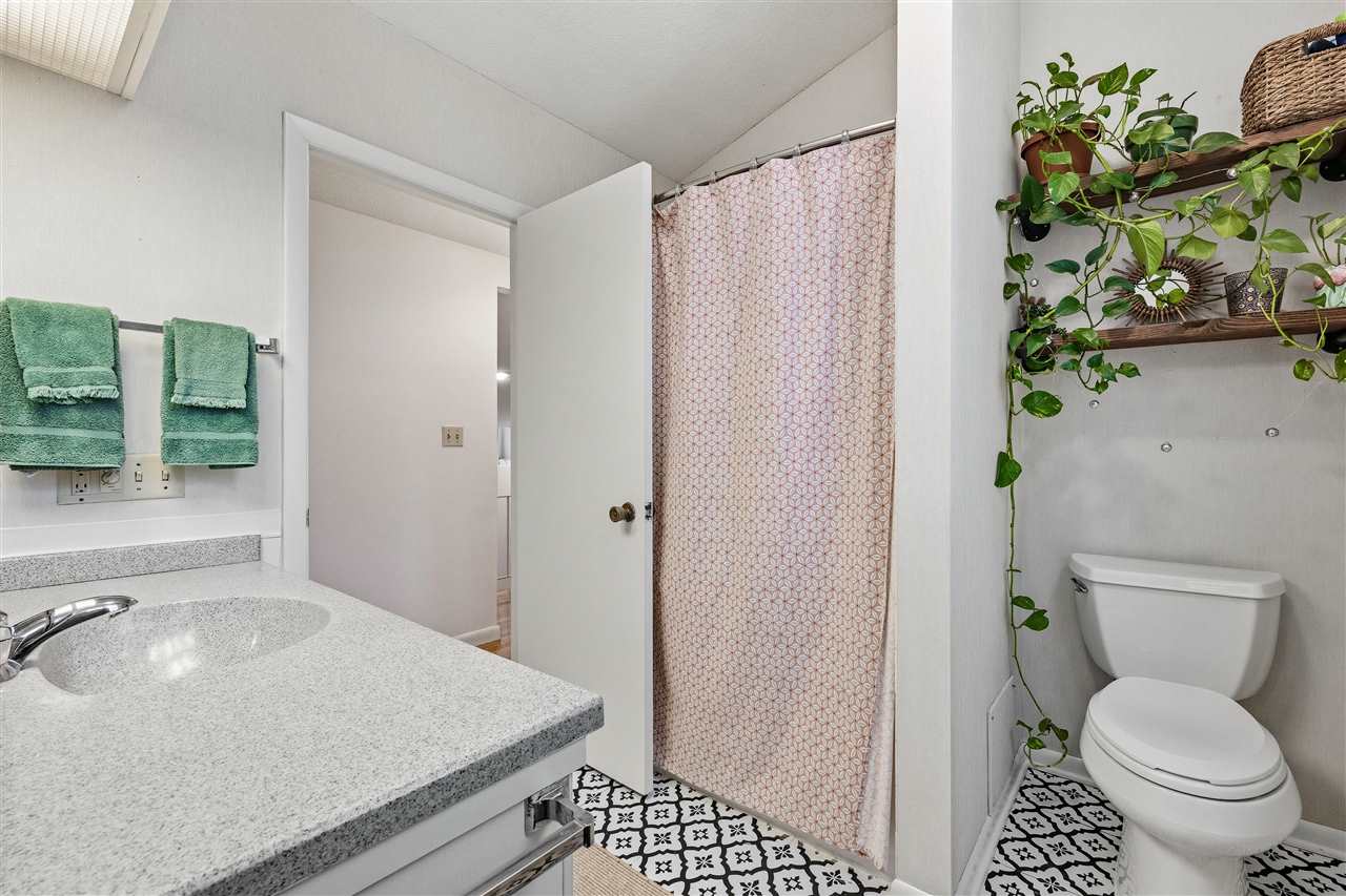 3 Wellesley Way Iowa City IA 52245