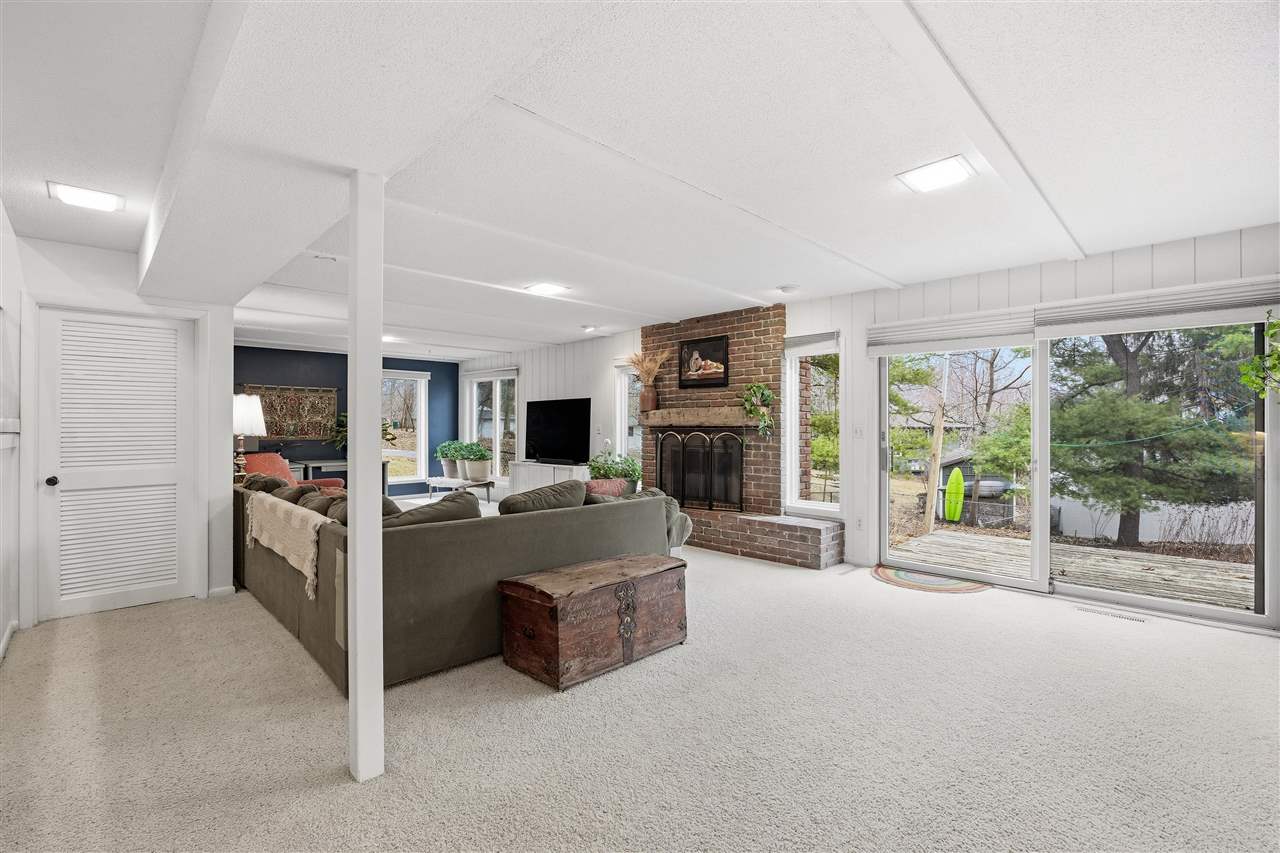 3 Wellesley Way Iowa City IA 52245