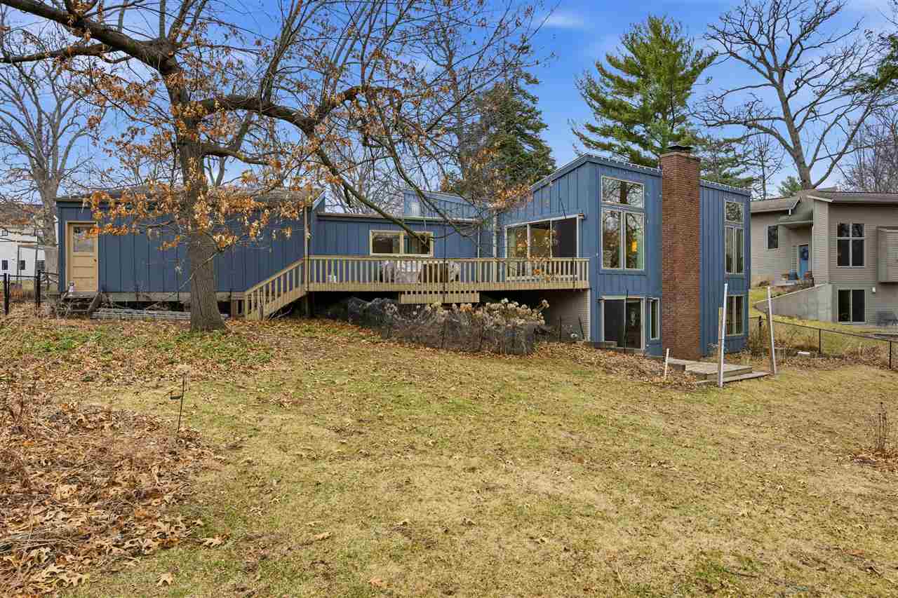3 Wellesley Way Iowa City IA 52245