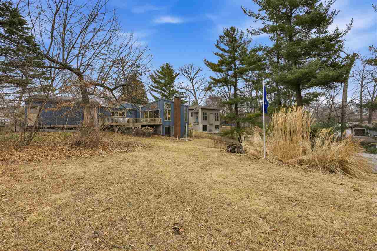 3 Wellesley Way Iowa City IA 52245