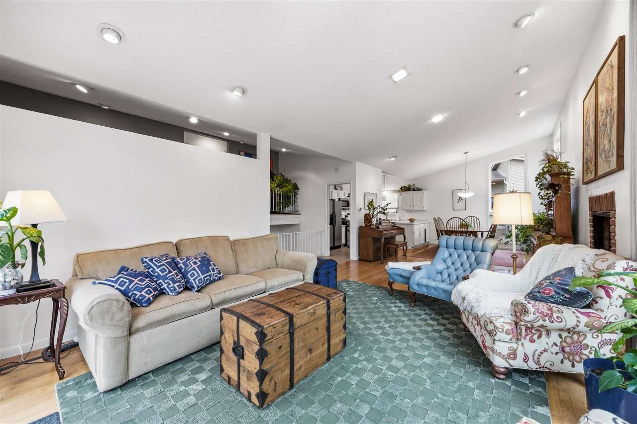 3 Wellesley Way Iowa City IA 52245