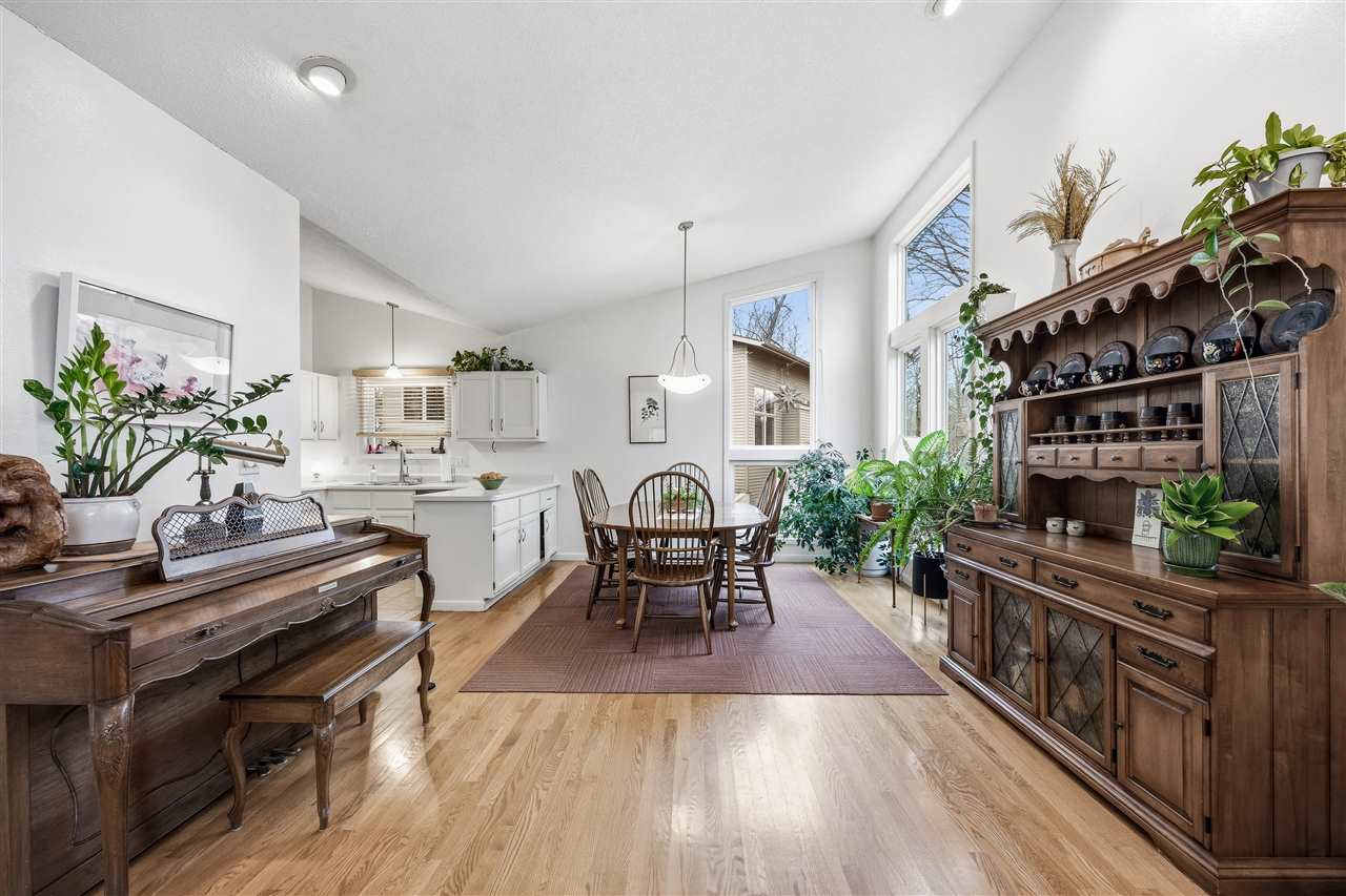 3 Wellesley Way Iowa City IA 52245