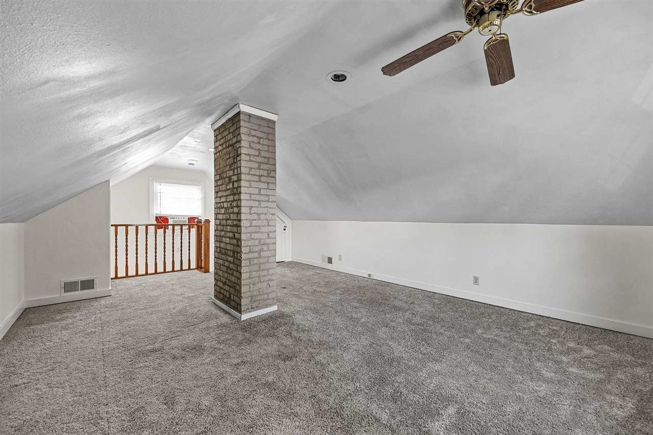 1960 2nd Avenue SE Cedar Rapids IA 52403