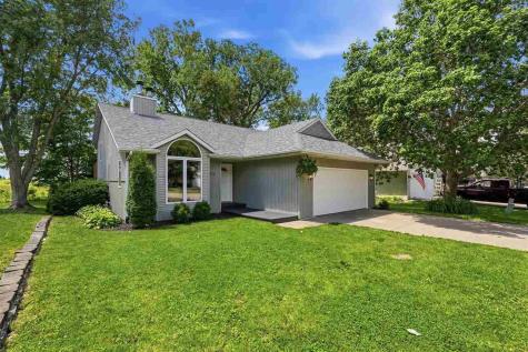 823 Pepper Drive Iowa City IA 52240