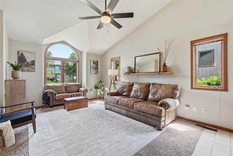 823 Pepper Drive Iowa City IA 52240