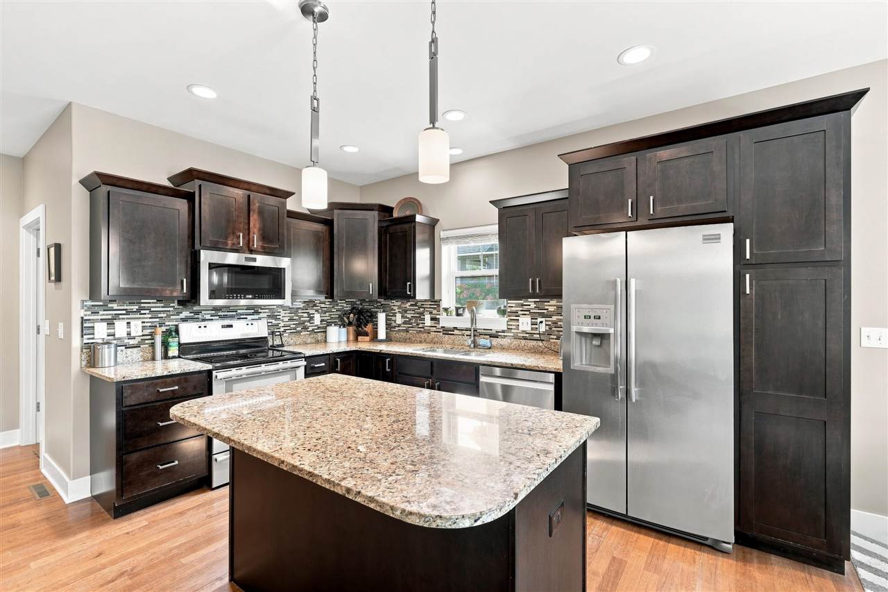 2942 High Bluff Drive Coralville IA 52241