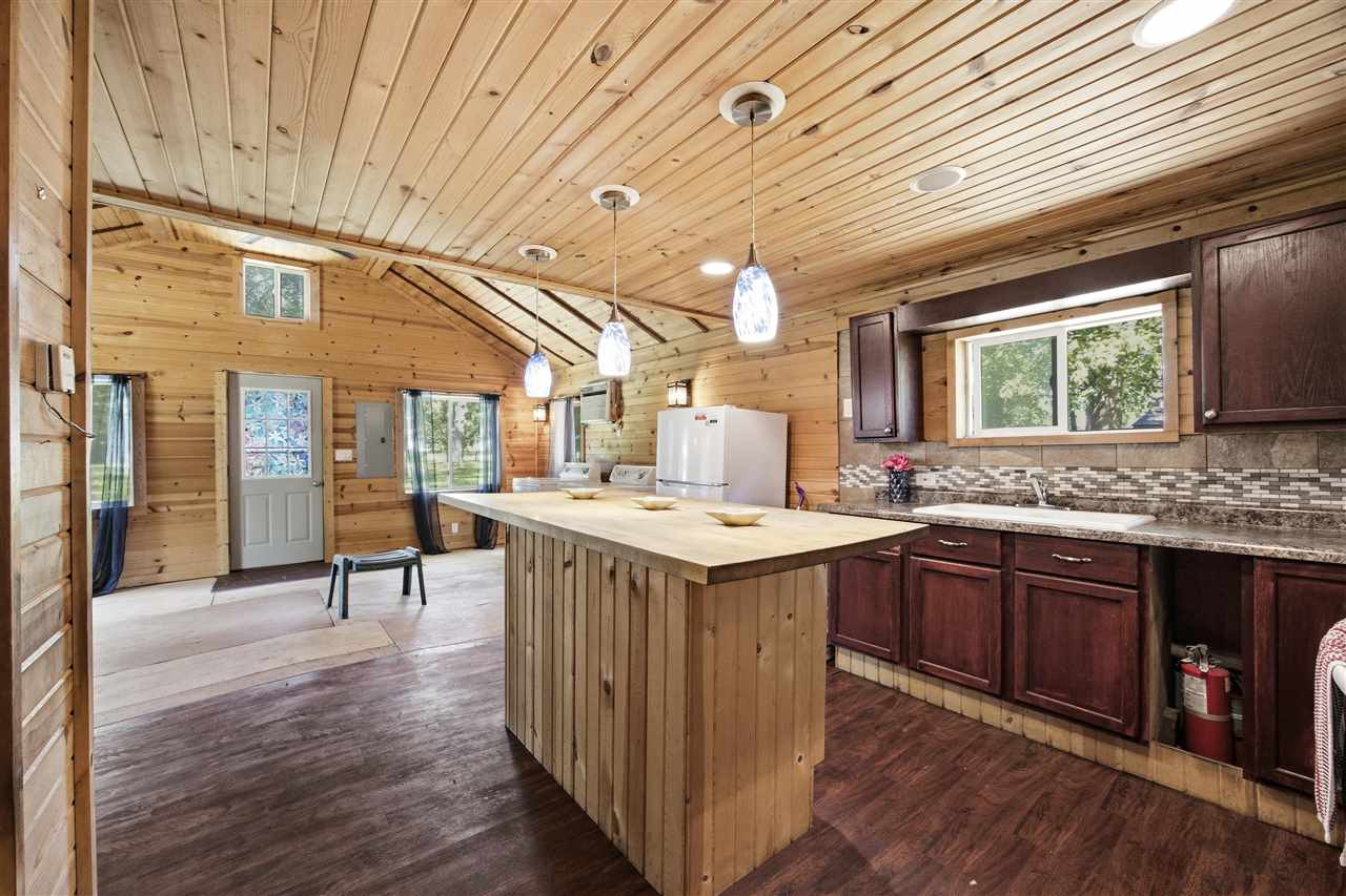 993 Ivanhoe Circle Mt Vernon IA 52314