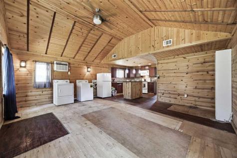 993 Ivanhoe Circle Mt Vernon IA 52314