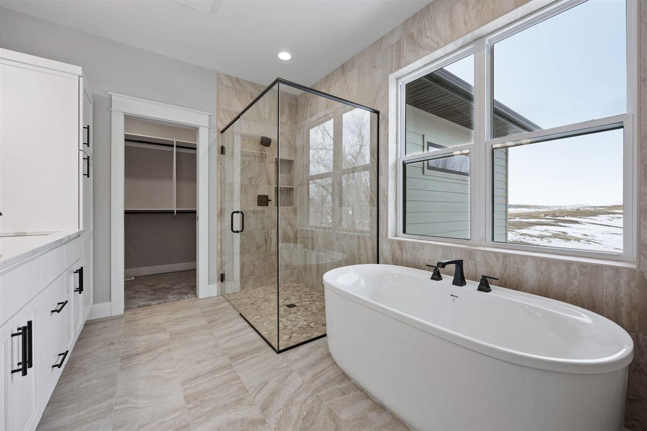 170 Pleasant Hill Drive NW Swisher IA 52338