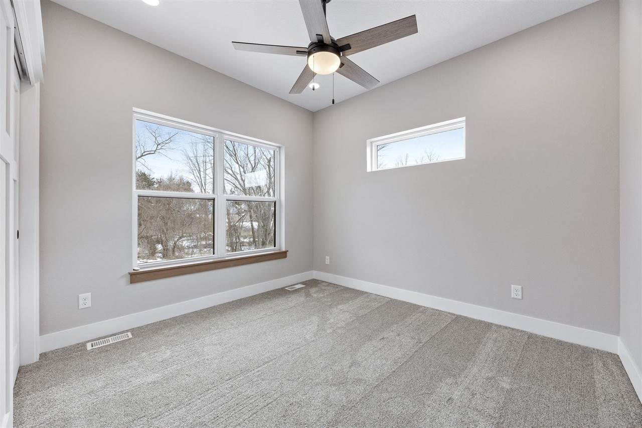 170 Pleasant Hill Drive NW Swisher IA 52338