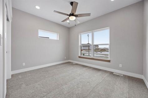 170 Pleasant Hill Drive NW Swisher IA 52338