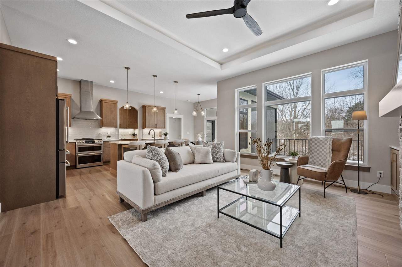 170 Pleasant Hill Drive NW Swisher IA 52338