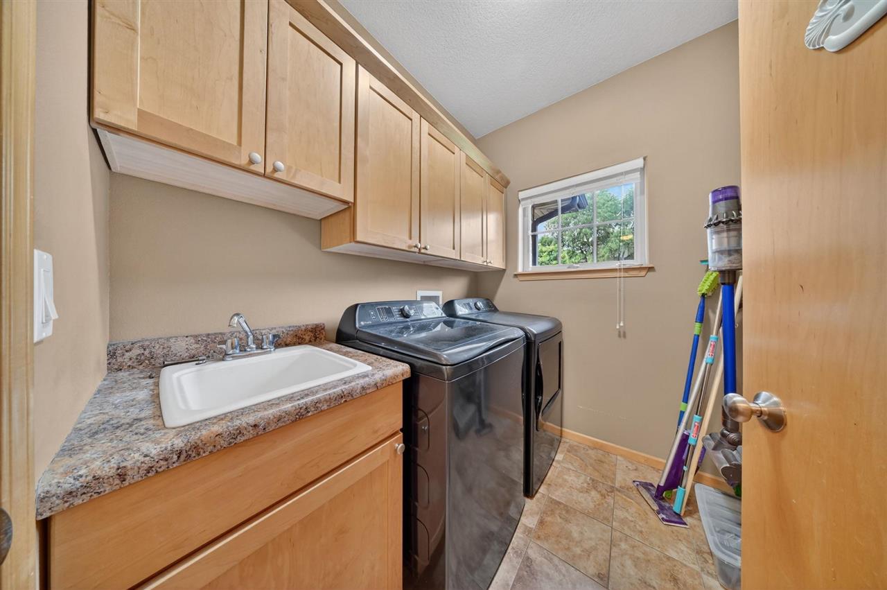 3610 Glastonbury Iowa City IA 52245