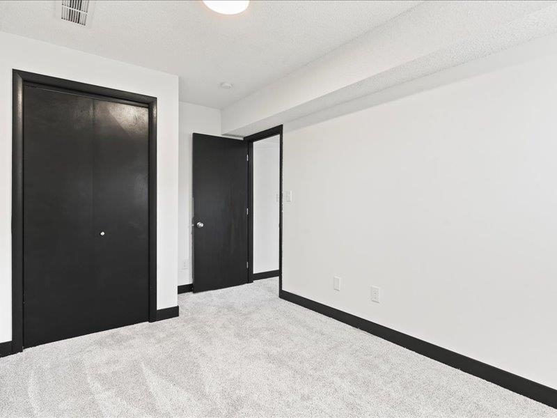 32 Gleason Drive Iowa City IA 52245