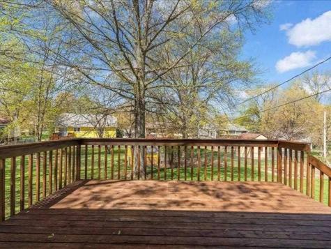 32 Gleason Drive Iowa City IA 52245