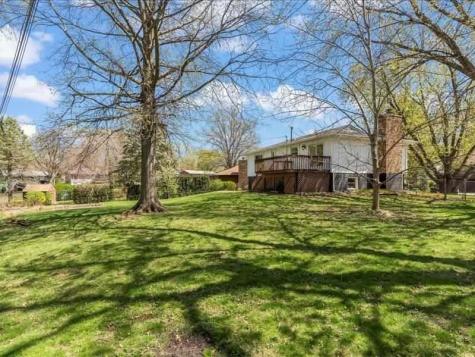 32 Gleason Drive Iowa City IA 52245
