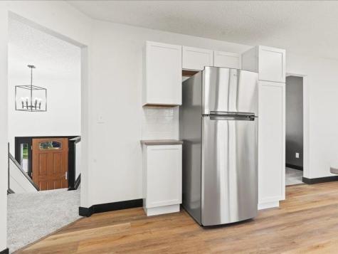 32 Gleason Drive Iowa City IA 52245
