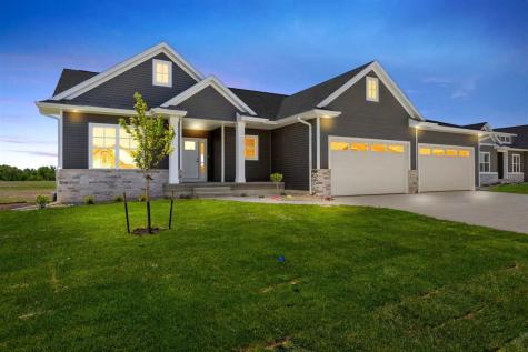 3007 Prairielight Court Hiawatha IA 52233