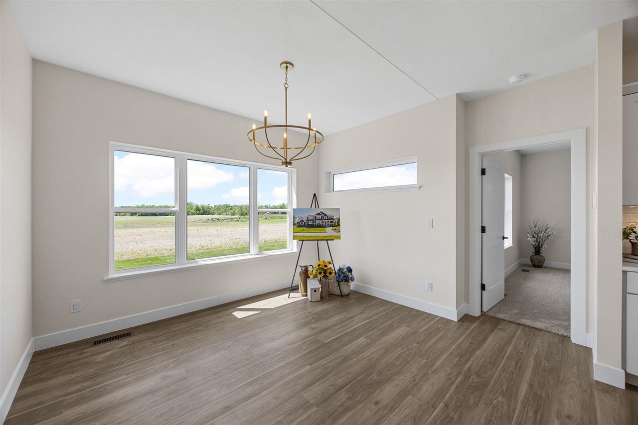 3007 Prairielight Court Hiawatha IA 52233