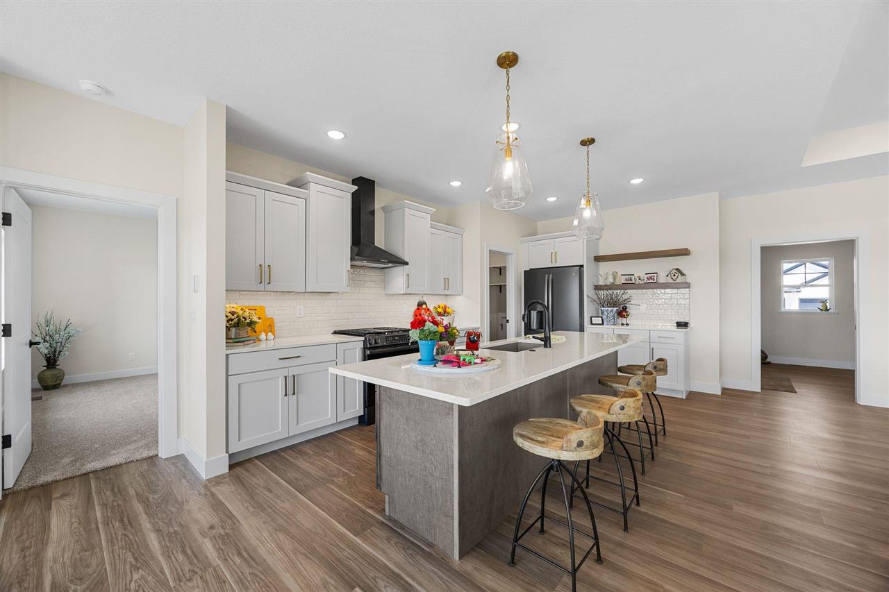 3007 Prairielight Court Hiawatha IA 52233