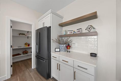 3007 Prairielight Court Hiawatha IA 52233