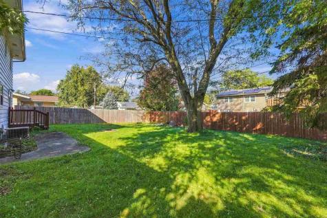 732 Perdock Court Washington IA 52353