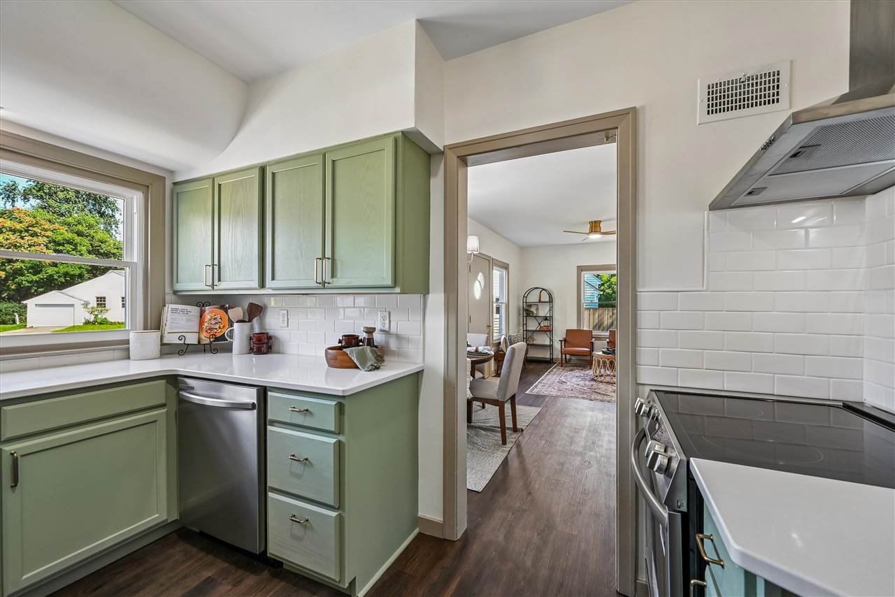 6 Kirkwood Circle Iowa City IA 52240