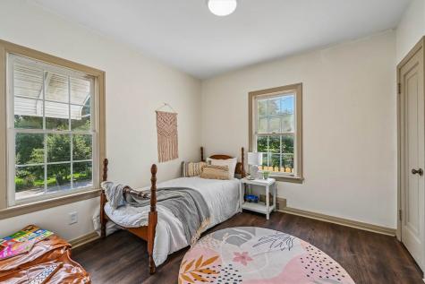 6 Kirkwood Circle Iowa City IA 52240